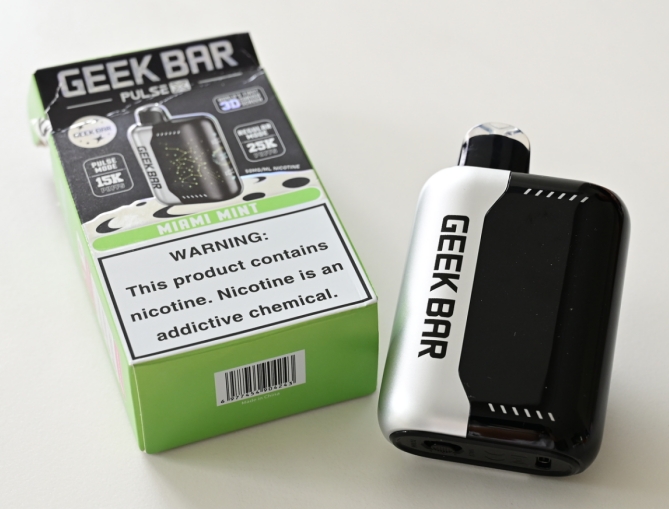 Exploring the World of Geek Bar Vapes: A Flavorful Journey Down Under